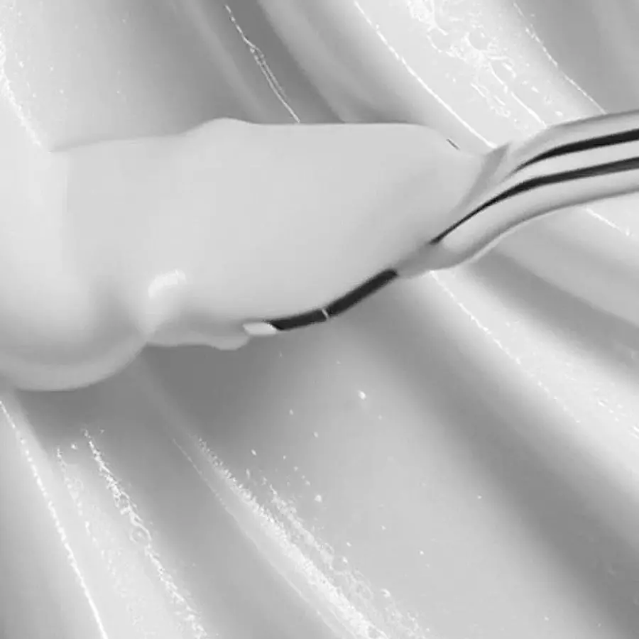 Daily Calming pH Cleanser image 2