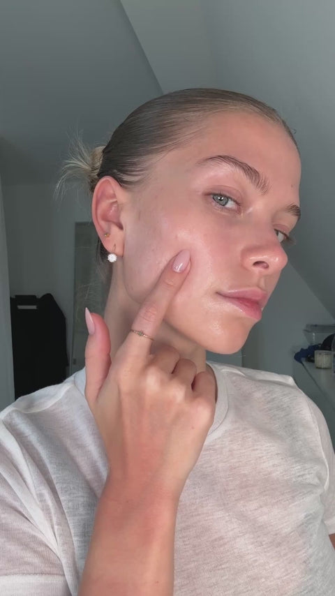 Load video: Galactomyces Pure Vitamin C Glow Serum 1.01oz